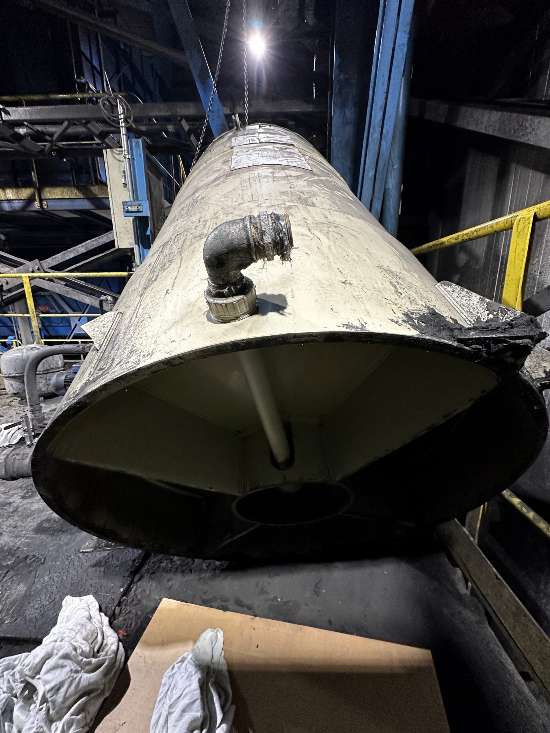 Naprawa paleto-pojemników, skrzyń z tworzyw sztucznych, zbiorników